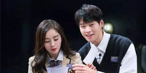 国产区情侣,浪漫瞬间，温馨时光